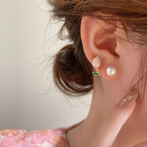 Sparkling Tulip Diamond Earrings