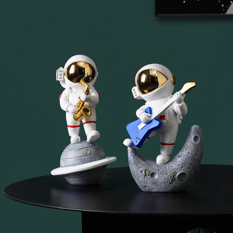 Funky Home Decor: Bears, Astronauts, Yachts